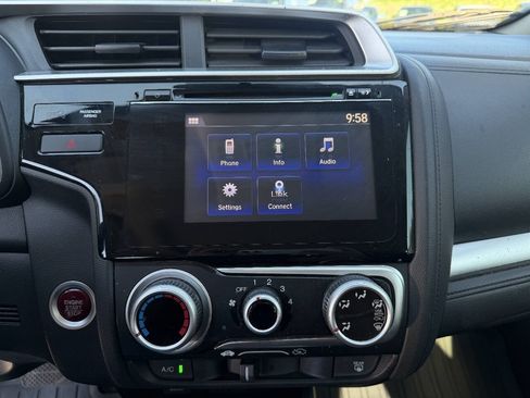 Used 2015 Honda Fit EX image 25