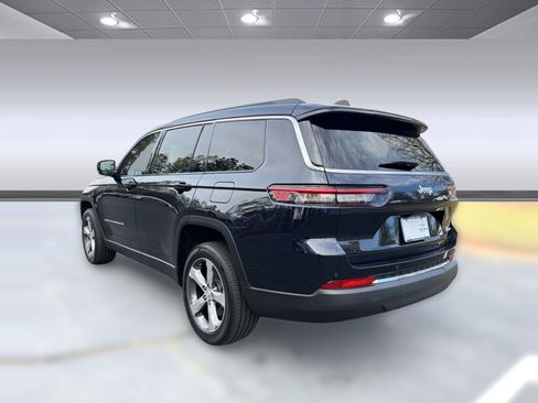 Used 2024 Jeep Grand Cherokee L Limited image 3