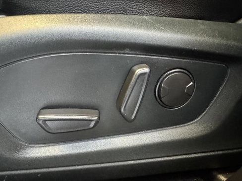 Certified 2021 Ford Explorer XLT w/ Equipment Group 202A image 13