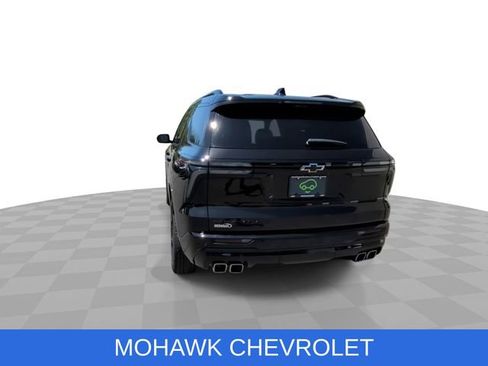 Used 2024 Chevrolet Traverse RS AWD/4WD image 8