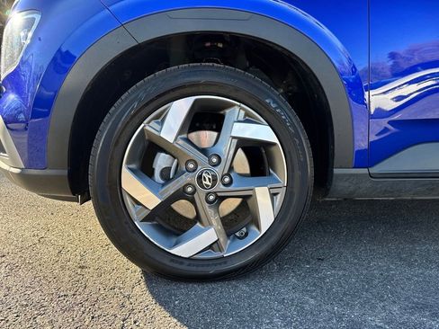 Used 2024 Hyundai Venue SEL image 31