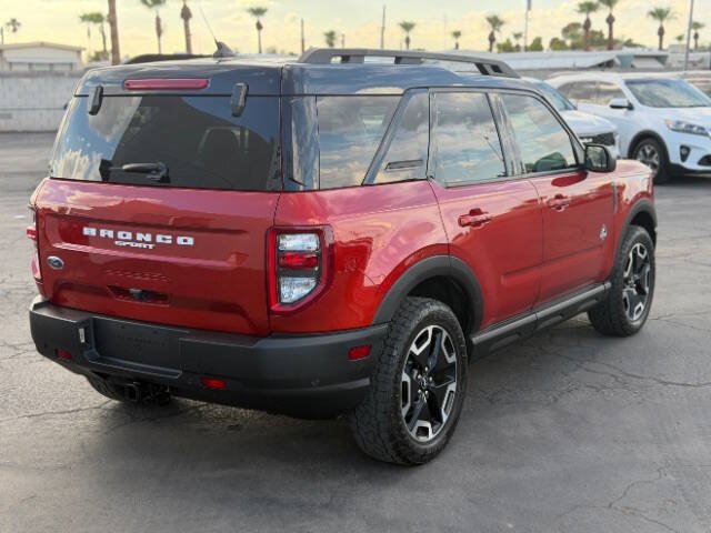 Used 2022 Ford Bronco Sport Outer Banks w/ Tech Package AWD/4WD image 3