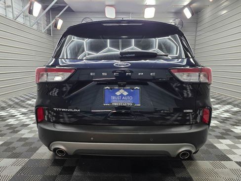 Used 2021 Ford Escape Titanium w/ Titanium Elite Package FWD image 6