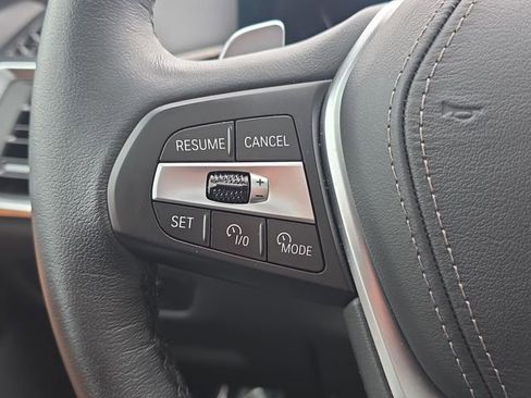 Used 2025 BMW X5 xDrive40i w/ Parking Assistance Package AWD/4WD image 18