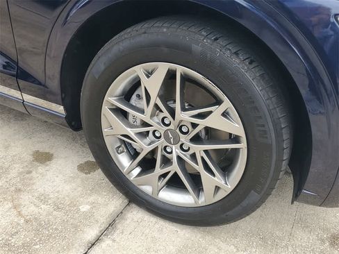 Used 2025 Genesis GV70 2.5T image 5