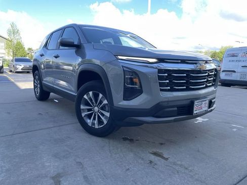Used 2025 Chevrolet Equinox LT FWD image 10