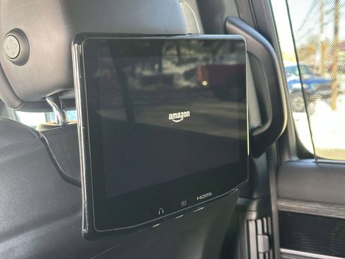 Used 2022 Jeep Wagoneer Series II w/ Convenience Group I image 19