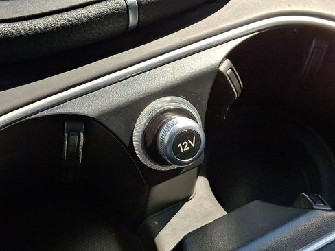 Used 2021 Porsche Cayenne AWD/4WD image 27