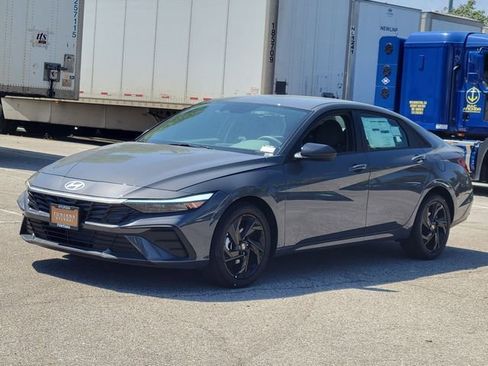 New 2026 Hyundai Elantra Sport FWD image 2