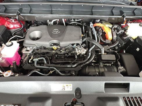 New 2026 Toyota Highlander Platinum AWD/4WD image 11