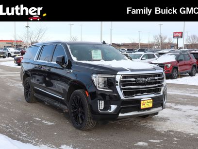 Used 2021 GMC Yukon XL SLT w/ SLT Premium Package