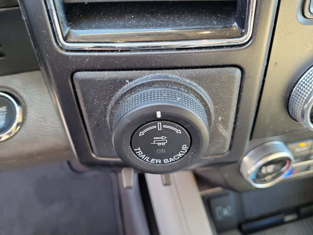 Used 2021 Ford Expedition Limited RWD image 41