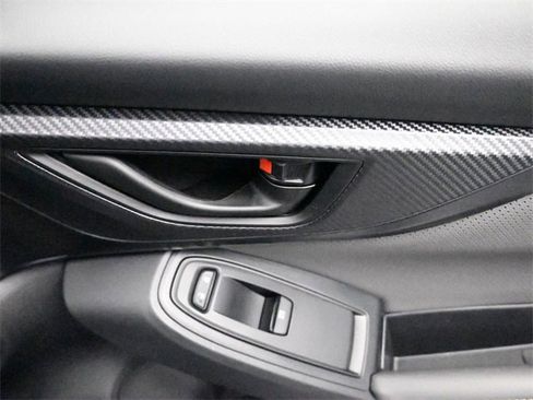 Used 2021 Subaru Crosstrek 2.5i Sport w/ Moonroof Package image 29