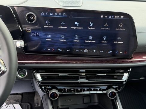 New 2026 Chevrolet Traverse Z71 w/ Enhanced Driving Package image 4