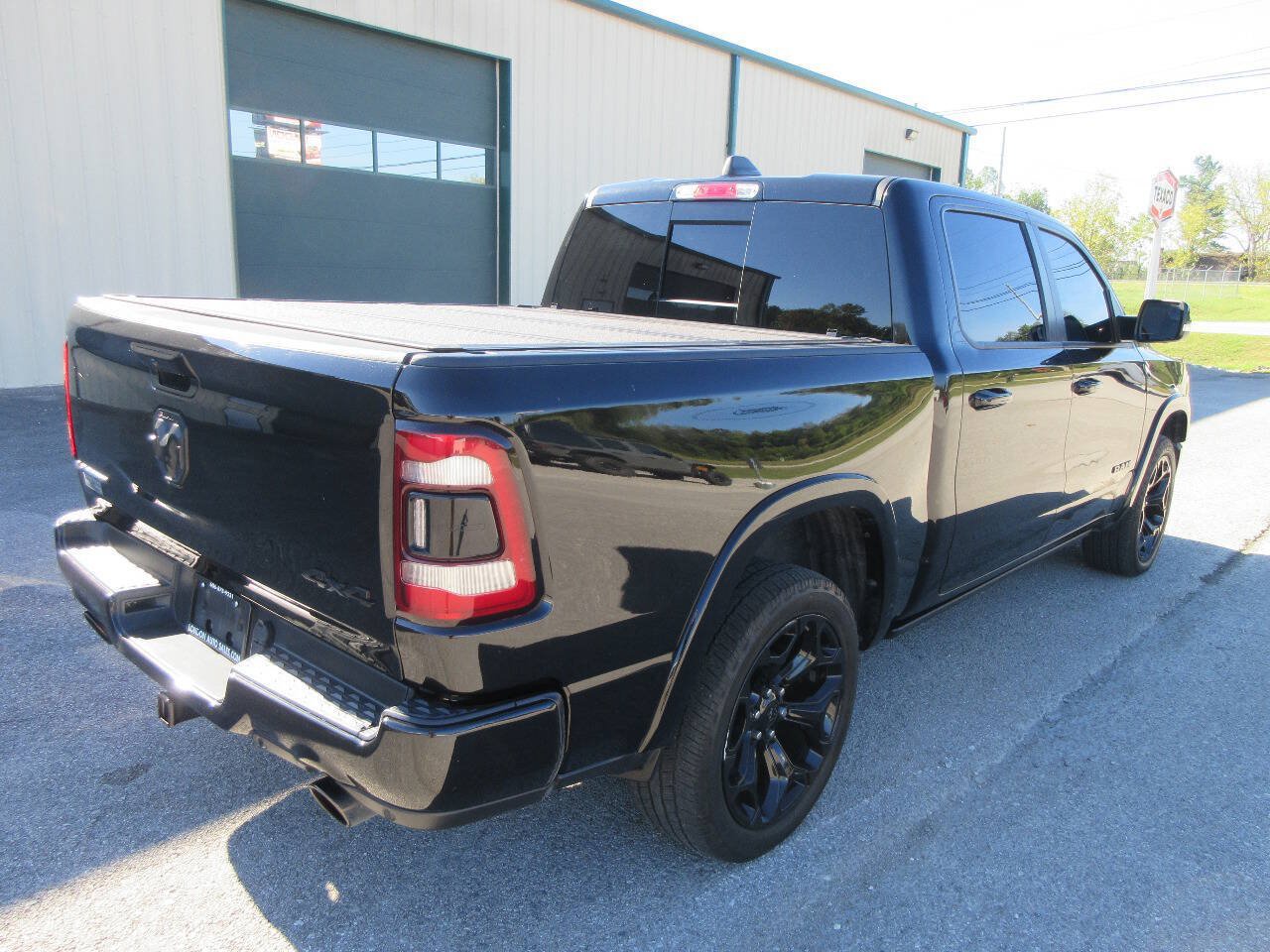 Used 2022 RAM 1500 Limited w/ Night Edition AWD/4WD image 6