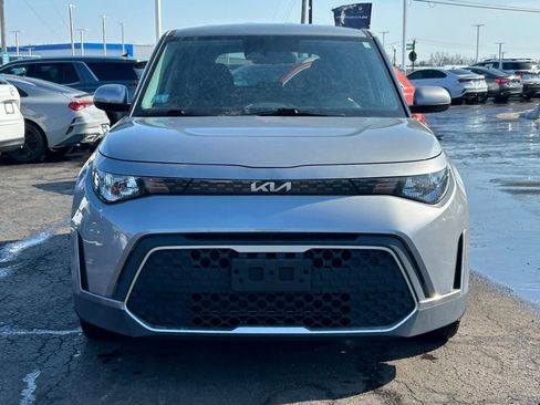 Certified 2023 Kia Soul LX image 2