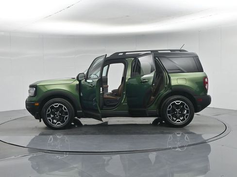 Used 2025 Ford Bronco Sport Outer Banks w/ Outer Banks Tech Package+ AWD/4WD image 39