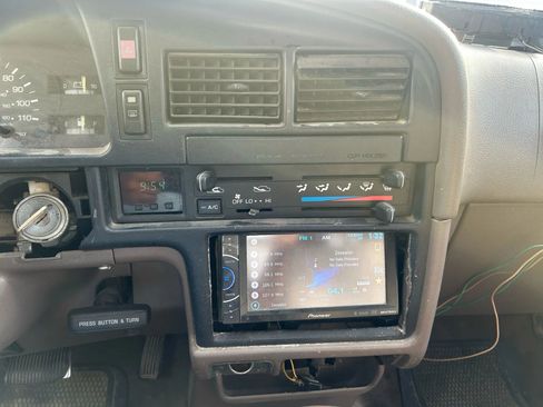 Used 1994 Toyota 4Runner SR5 image 11