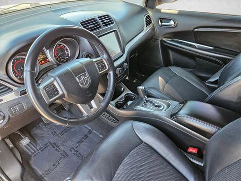 Used 2018 Dodge Journey Crossroad w/ Driver Convenience Group FWD image 12