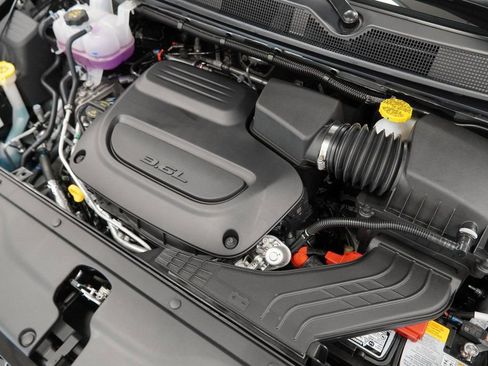 New 2026 Chrysler Pacifica Select image 36