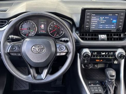 Used 2020 Toyota RAV4 XLE image 14