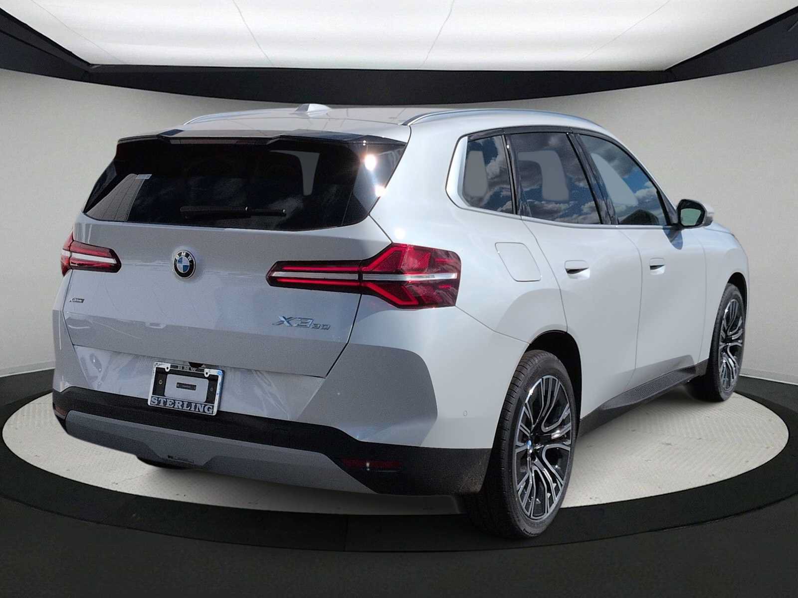 Used 2026 BMW X3 xDrive30i w/ Premium Package AWD/4WD image 8