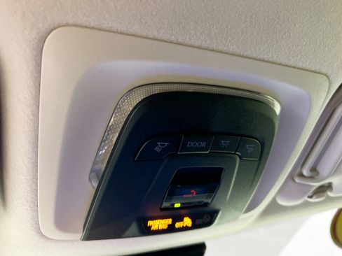 Used 2025 Toyota Corolla LE FWD image 20