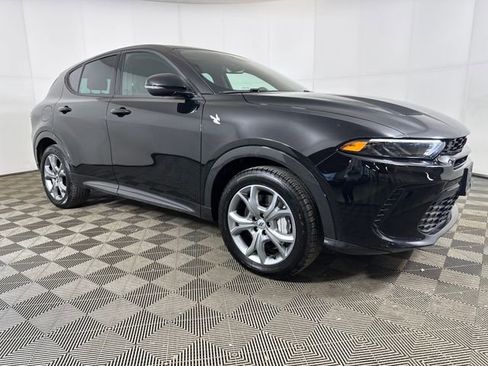 Used 2024 Dodge Hornet R/T image 2