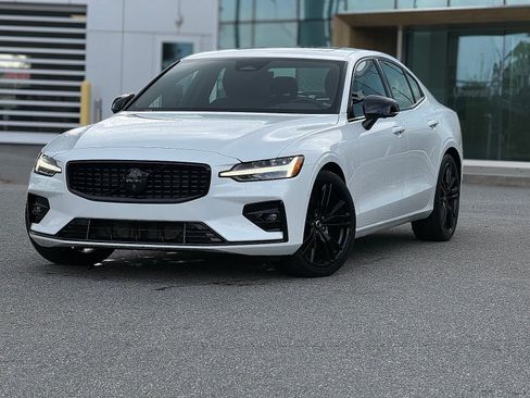 Certified 2024 Volvo S60 B5 Plus FWD image 1