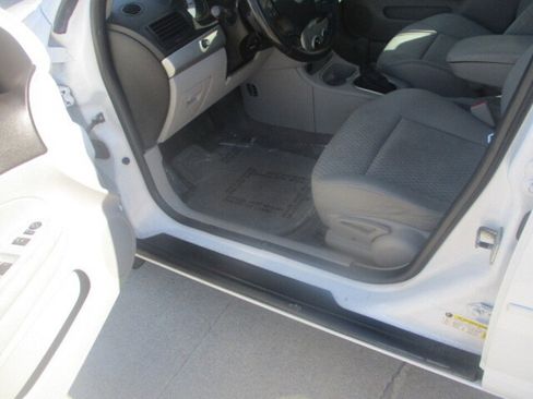 Used 2006 Chevrolet Cobalt LT w/ Preferred Equipment Group image 23