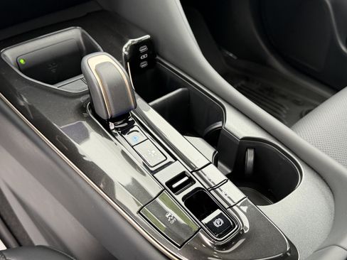 Used 2025 Toyota Crown Signia image 18