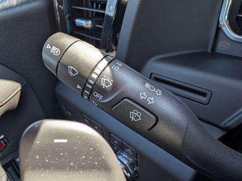 Used 2022 GMC Sierra 1500 AT4 w/ AT4 Preferred Package AWD/4WD image 26