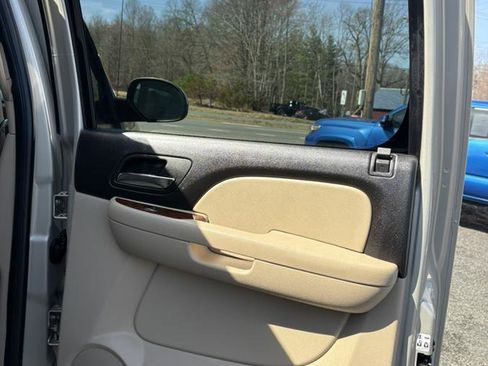 Used 2007 Chevrolet Avalanche LT image 19