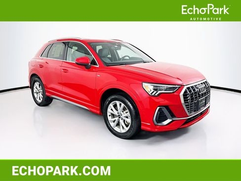 Used 2024 Audi Q3 2.0T Premium image 1