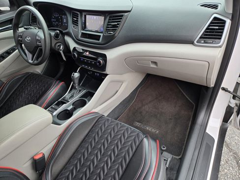 Used 2017 Hyundai Tucson SE image 13