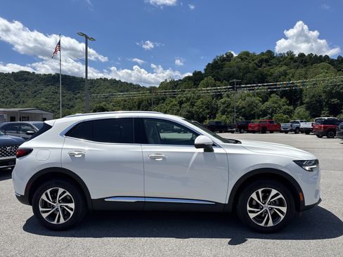 Used 2023 Buick Envision Essence AWD/4WD image 5