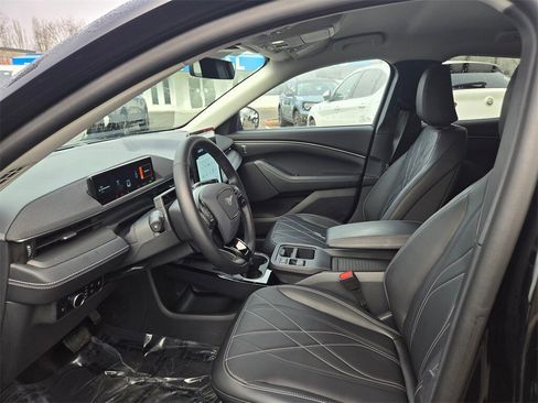 Used 2025 Ford Mustang Mach-E Select w/ Comfort Package Lite image 11