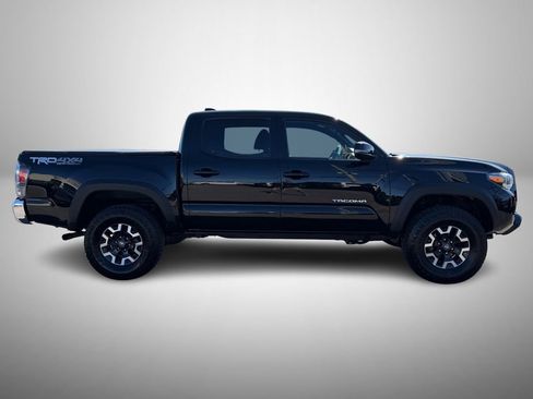Used 2020 Toyota Tacoma TRD Off-Road AWD/4WD image 6