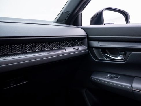Certified 2025 Honda CR-V Sport-L image 30
