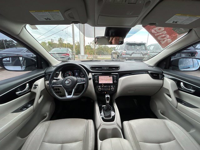 Used 2019 Nissan Rogue Sport SL FWD image 16