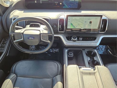 Used 2025 Ford Expedition Max Platinum image 18