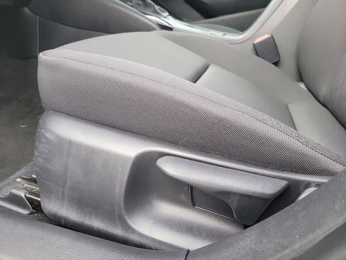 Used 2024 Toyota Corolla LE image 12