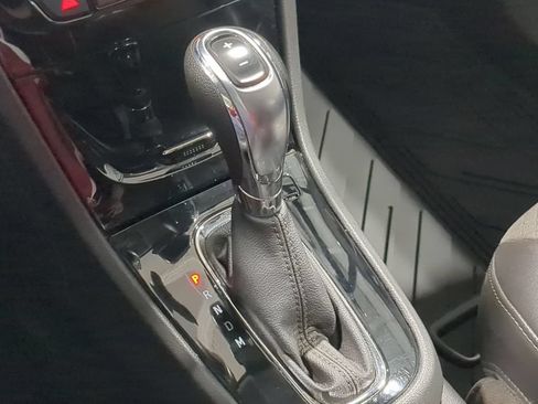 Used 2019 Buick Encore Preferred AWD/4WD image 34