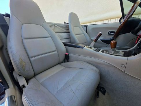 Used 2000 MAZDA MX-5 Miata LS image 9