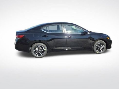 New 2025 Nissan Sentra SV image 8