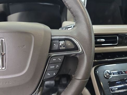 Certified 2022 Lincoln Nautilus AWD w/ Premium Package image 15