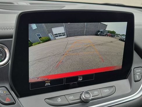 Used 2025 Chevrolet Blazer LT AWD/4WD image 17