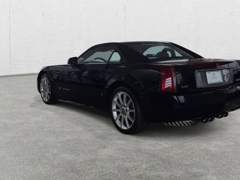Used 2006 Cadillac XLR V RWD image 15