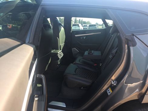 Used 2021 Lamborghini Urus image 9