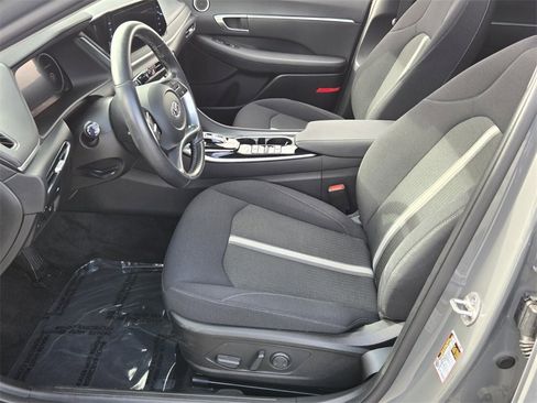 Certified 2023 Hyundai Sonata SEL w/ Convenience Package image 11